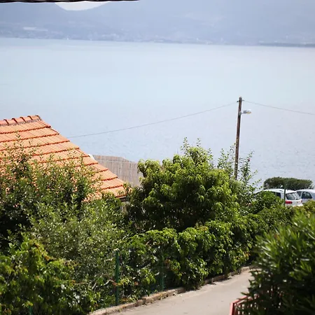 Salona Apartment *