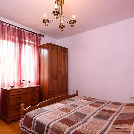 Apartment Salona